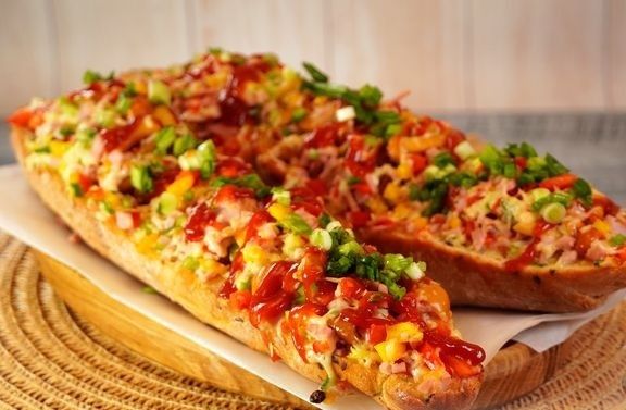 Горячие бутерброды с грибами и ветчиной: польская запеканка, которая покорит ваше сердце