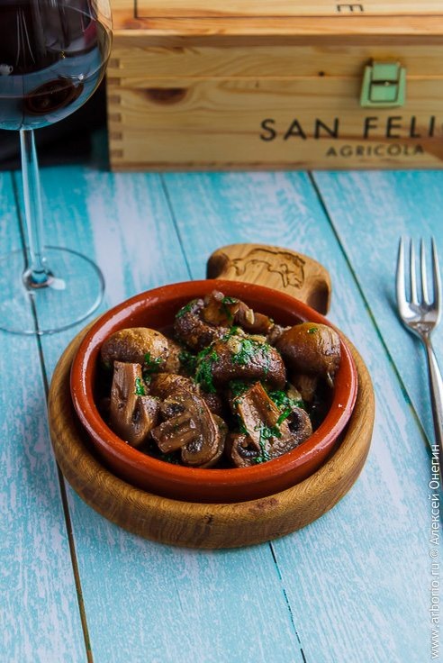 Простые и аппетитные шампиньоны с чесноком: секреты вкусной закуски