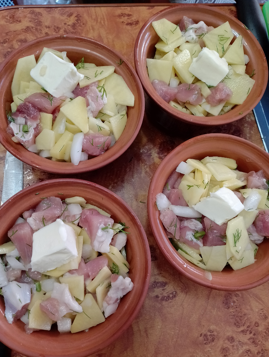 Горшочек счастья: простое и вкусное блюдо для быстрого ужина