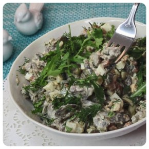 Тёплый салат с куриной печенью: хит осеннего стола