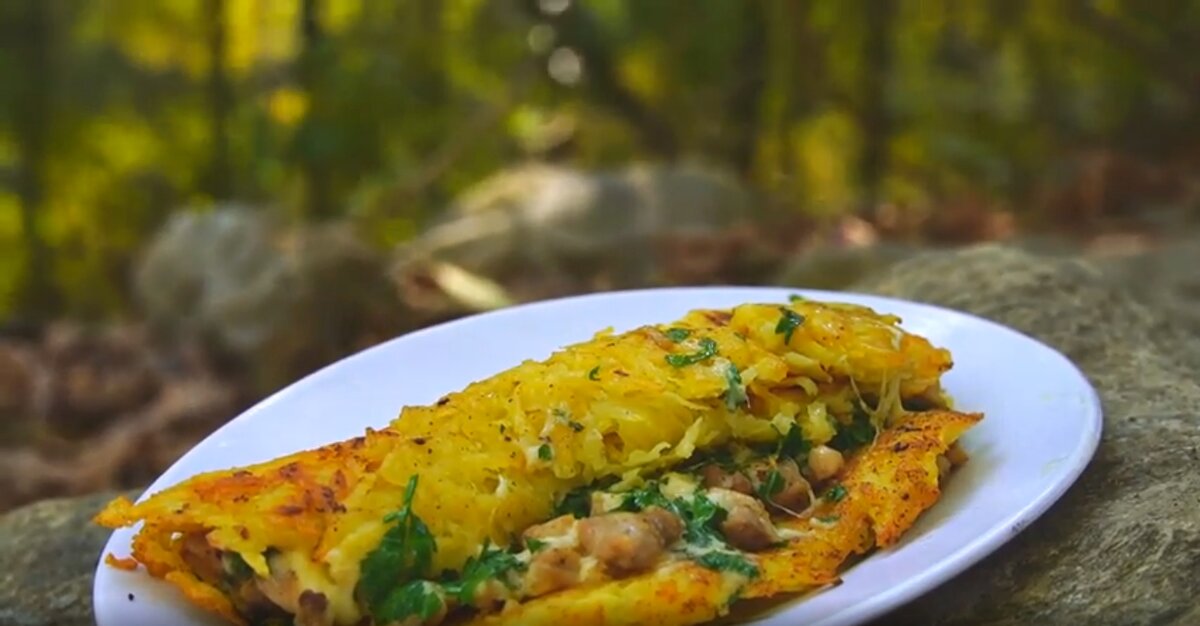 Картошка с мясным сюрпризом, которая станет вашим любимым блюдом на природе