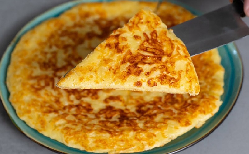 Ленивый хачапури на сковороде: грузинский рецепт за 20 минут