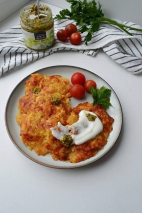 Драники с моцареллой: как удивить гостей