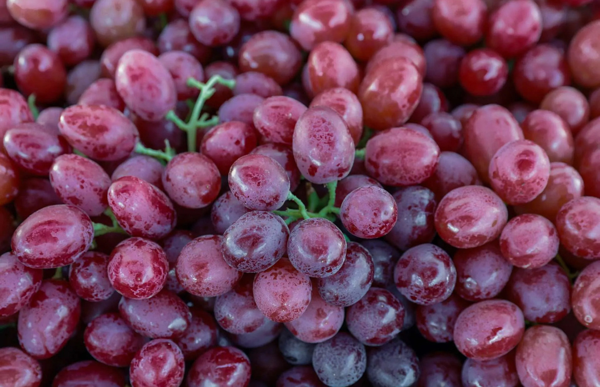 Красный виноград: полезный деликатес или скрытая угроза?