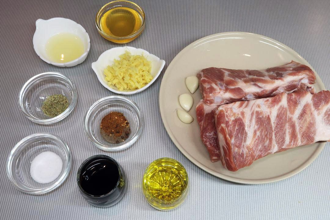 Сочные свиные рёбрышки в соевом соусе, запеченные до совершенства