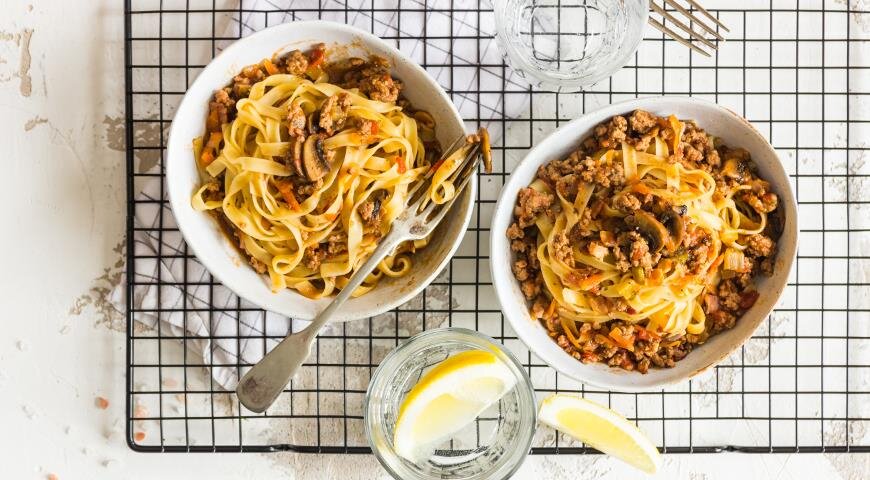 Тальятелле по-болоньезски: секреты итальянских шефов