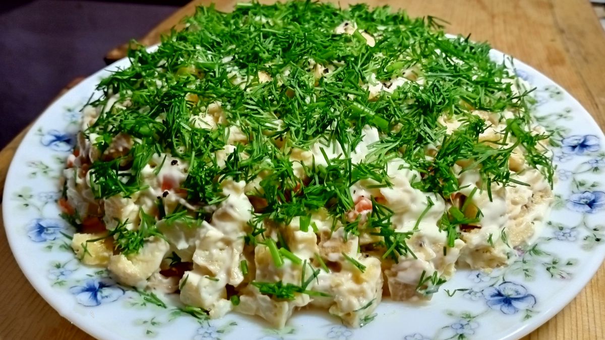 Нежный салат с шампиньонами и омлетом: ваш новый фестиваль вкусов