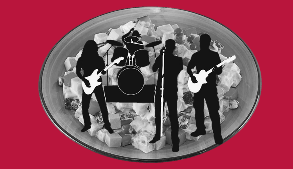 Новогодние вечера под звуки советских хитов: оливье с песнями из прошлого