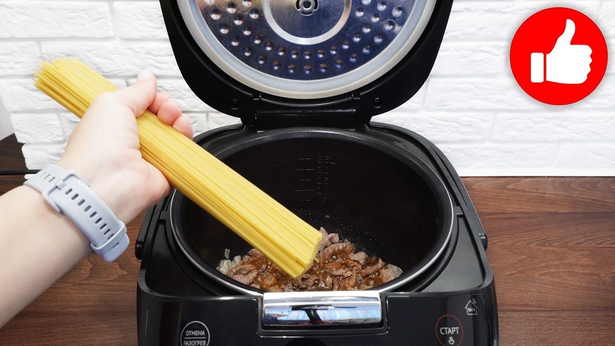 Вкусный обед: макароны с курицей и соевым соусом в мультиварке