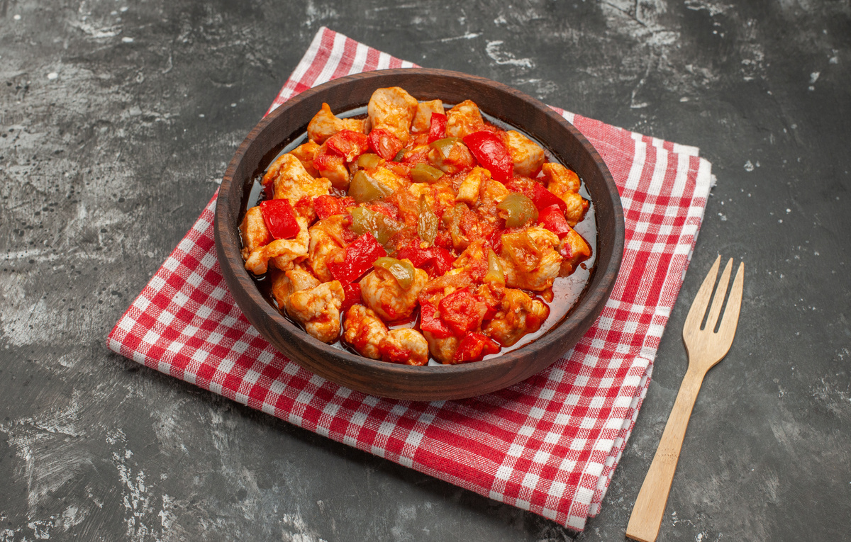 Чахохбили: грузинское рагу, которому стоит посвятить вечер