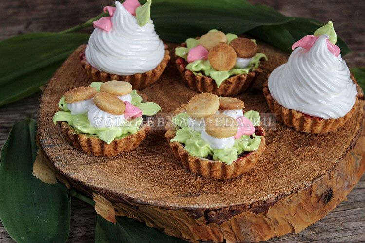 Корзиночки с белковым кремом по советским рецептам