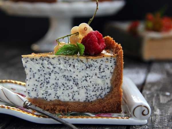 Нежный маковый чизкейк к вашему столу