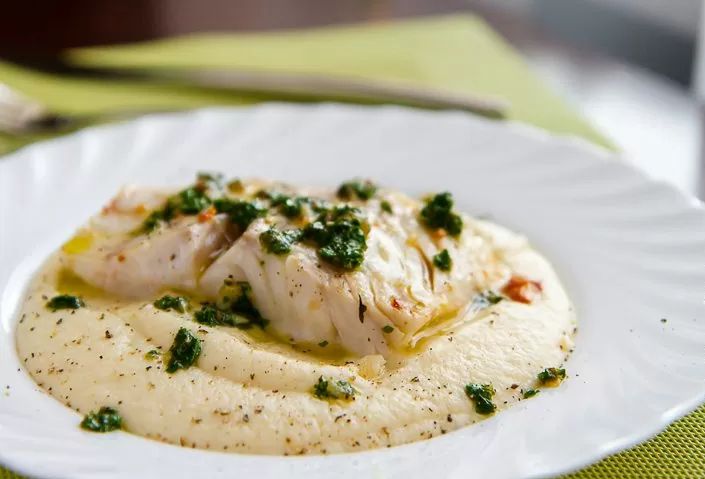 Как приготовить идеальную жареную треску с ароматным соусом