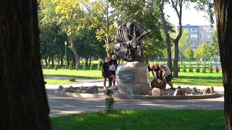 В Беларуси появится уникальный памятник креветке