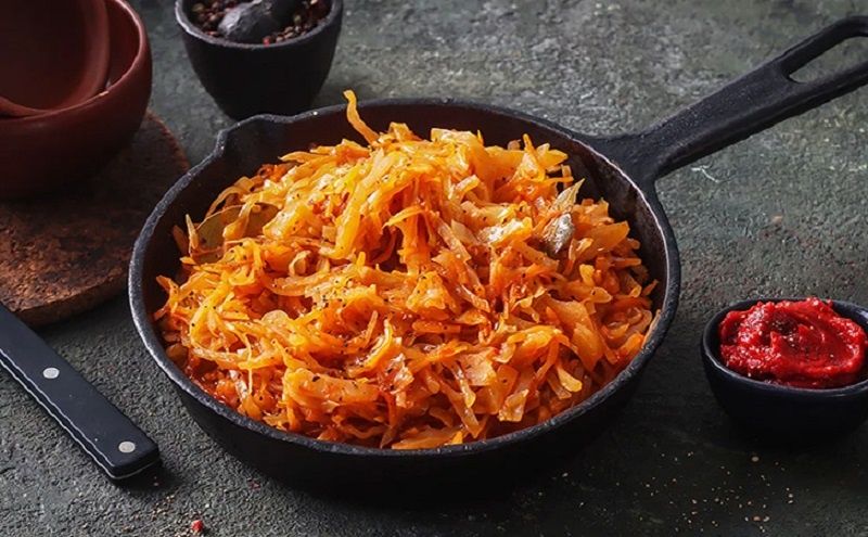 Как превратить тушеную капусту в кулинарный шедевр