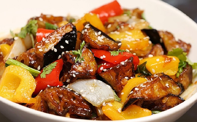 Баклажаны по-китайски с кисло-сладким соусом: восточные нотки на вашем столе