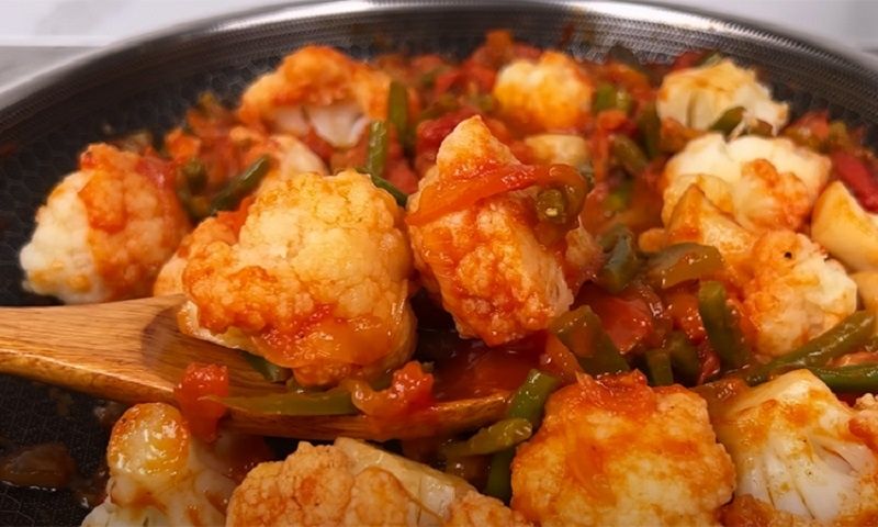 Цветная капуста в томатном соусе: из обычного ужина в гастрономический шедевр