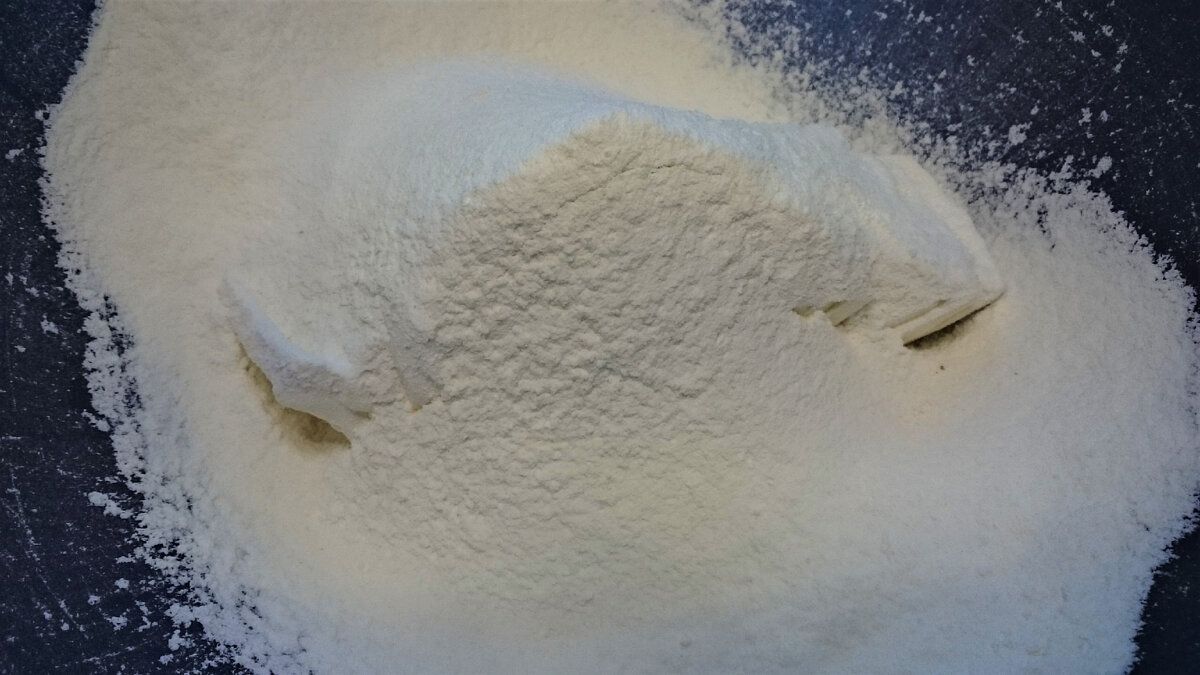 Вкусный французский пирог с ветчиной и брокколи: просто и быстро