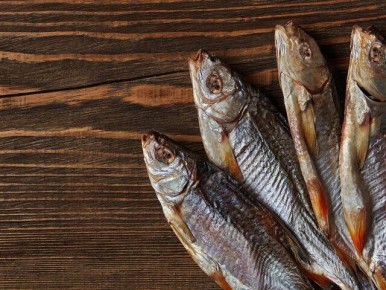 Как избежать плесени и паразитов при вялении рыбы: советы эксперта