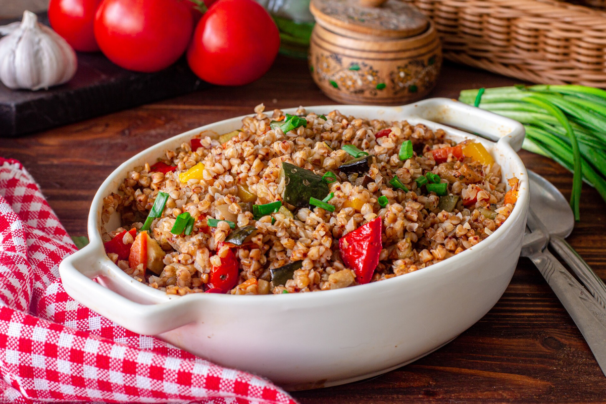 Нежная гречка с брокколи и хрустящей фасолью — простое удовольствие на вашем столе