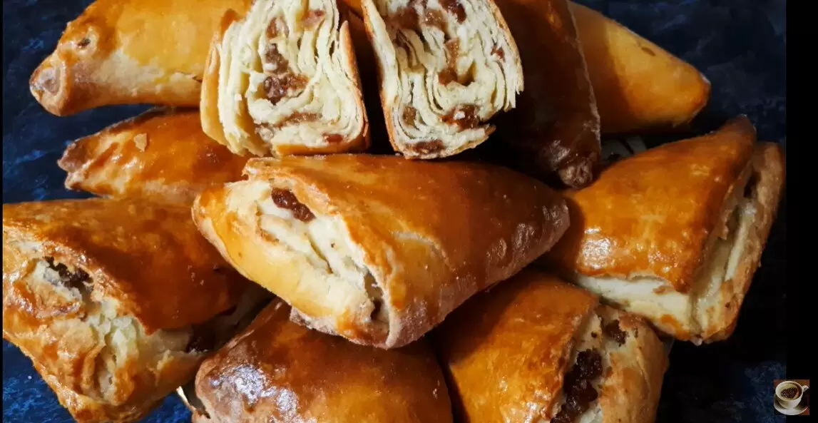 Невероятно простой рецепт ароматной выпечки к чаю