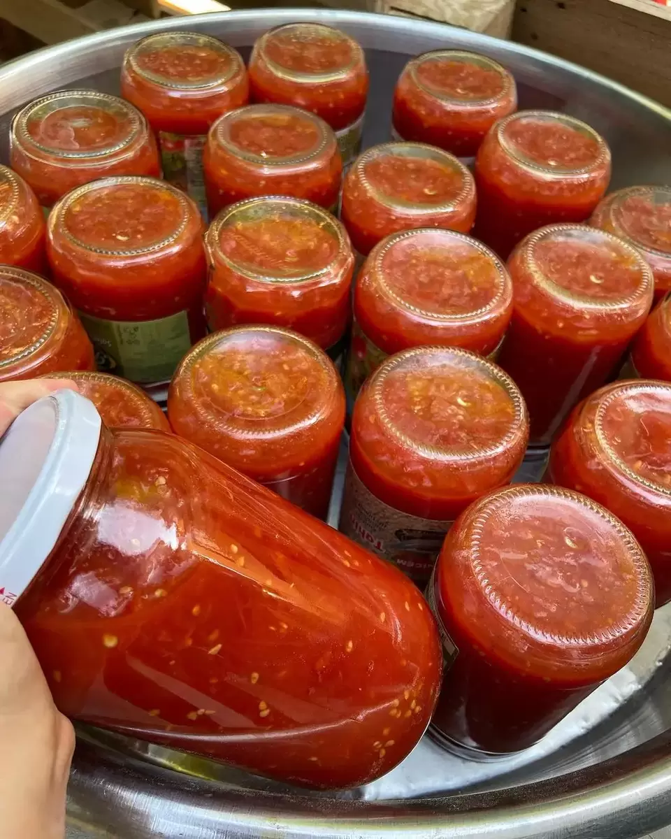 Приготовление томатной подливы: рецепт без добавок и консервантов