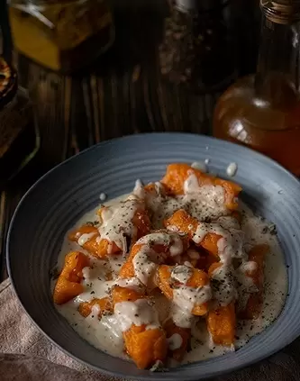 Тыквенные ньокки с соусом из голубого сыра