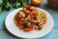 Сочный зимний салат из маринованных овощей с горошком